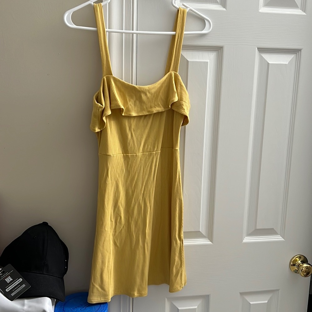 Forever 21 yellow ruffle ribbed sleeveless dress medium